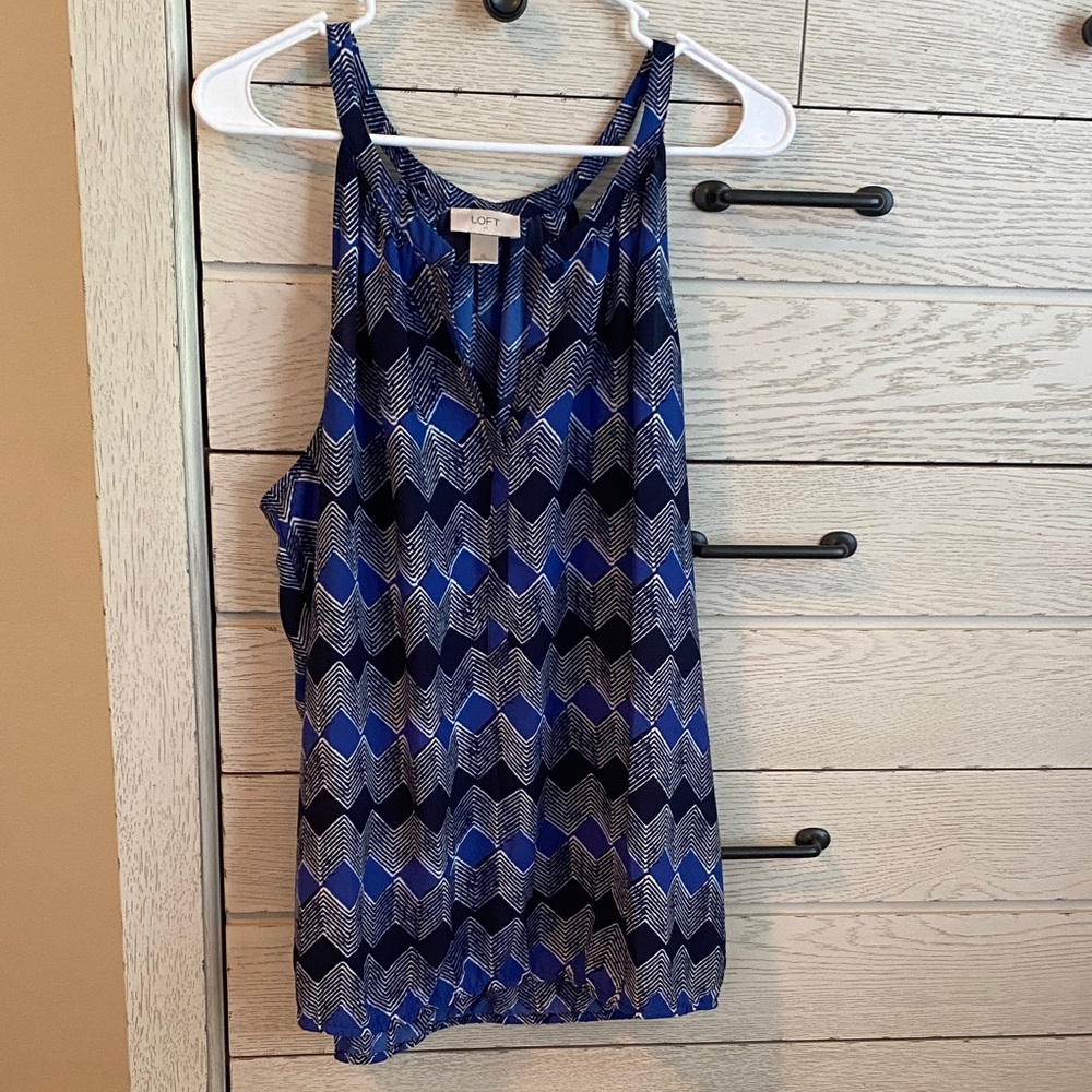 LOFT Women's Navy and White Chevron Tank Top